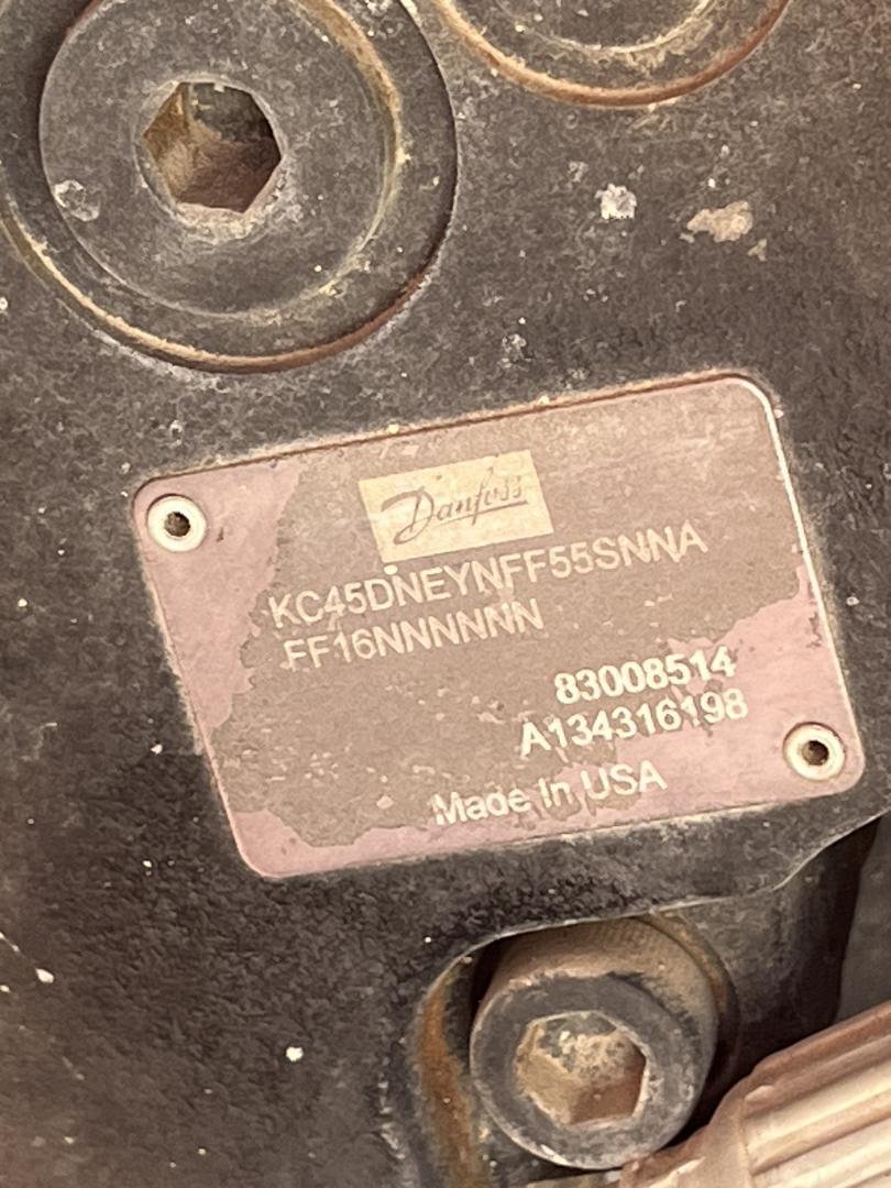 ./imagenes/INVOICE/2019/17102/ASCENSOR JLG 600AJ (32).JPG